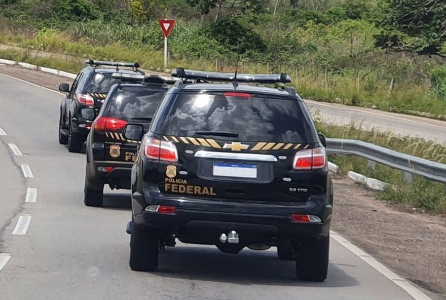 operacao-conjunta-da-pf-e-ibama-resulta-na-apreensao-de-155m3-de-madeira-ilegal-em-buriticupu2C-acao-22logistica-reserva22-combate-extracao-ilegal operacao-conjunta-da-pf-e-ibama-resulta-na-apreensao-de-155m3-de-madeira-ilegal-em-buriticupu2C-acao-22logistica-reserva22-combate-extracao-ilegal