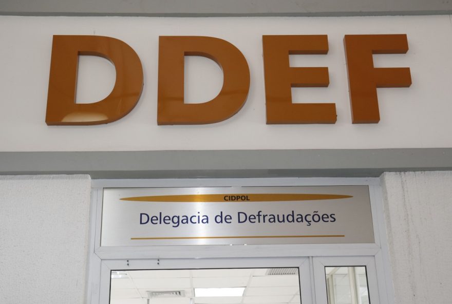 operacao-contra-golpe-do-emprestimo3A-prisao-de-filha-de-mr.-catra-e-mais-6-pessoas-em-acao-policial-multiestadual