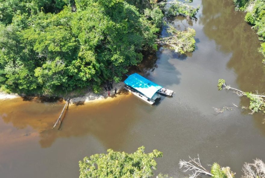 operacao-da-dema-flagra-balsas-de-garimpo-ilegal-no-rio-vila-nova2C-no-ap