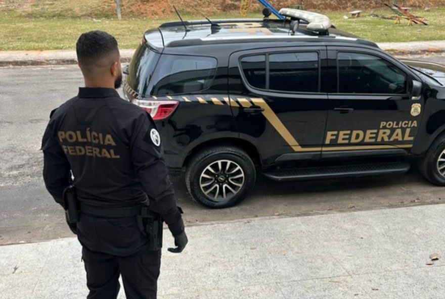 operacao-da-pf-investiga-desvio-de-dinheiro-na-caixa-economica-federal