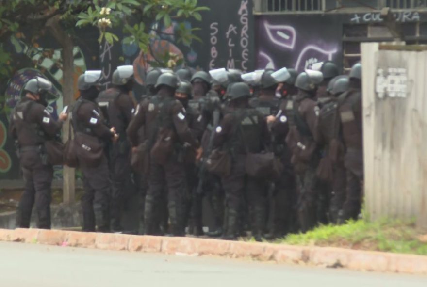 operacao-da-pm-desocupa-antigo-hotel-colorado-em-taguatinga2C-df3A-acao-necessaria-para-a-seguranca-e-ordem-na-regiao operacao-da-pm-desocupa-antigo-hotel-colorado-em-taguatinga2C-df3A-acao-necessaria-para-a-seguranca-e-ordem-na-regiao