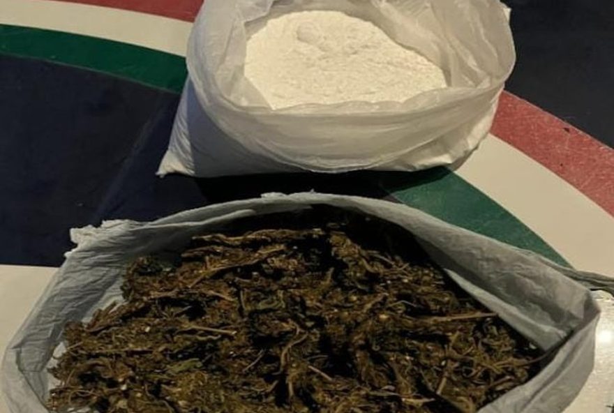 operacao-da-pm-resulta-na-apreensao-de-drogas-em-petrolina3A-seguranca-reforcada-na-regiao-de-joao-de-deus2C-pernambuco