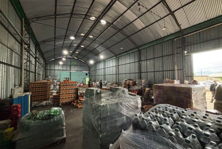 operacao-da-policia-civil-de-braganca-paulista-desmantela-esquema-de-falsificacao-de-bebidas-vencidas operacao-da-policia-civil-de-braganca-paulista-desmantela-esquema-de-falsificacao-de-bebidas-vencidas