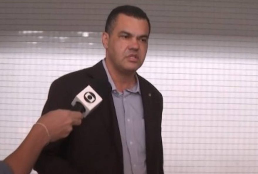 operacao-da-policia-federal-apreende-documentos-e-carros-de-luxo-na-mansao-de-deputado-federal-dal-barreto
