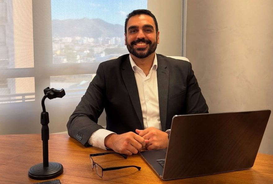 operacao-gelo-podre3A-policia-civil-interdita-fabrica-de-gelo-na-cidade-de-deus-por-crime-ambiental-e-de-saude-publica