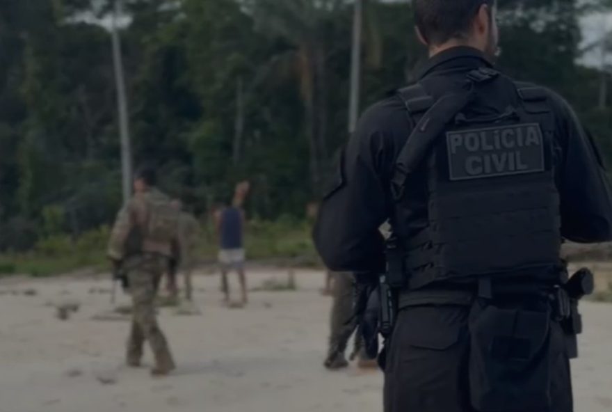 operacao-iara3A-policias-cumprem-mandados-e-desmantelam-transporte-de-drogas-entre-amazonas-e-para2C-bloqueando-r2442C8-milhoes operacao-iara3A-policias-cumprem-mandados-e-desmantelam-transporte-de-drogas-entre-amazonas-e-para2C-bloqueando-r2442C8-milhoes