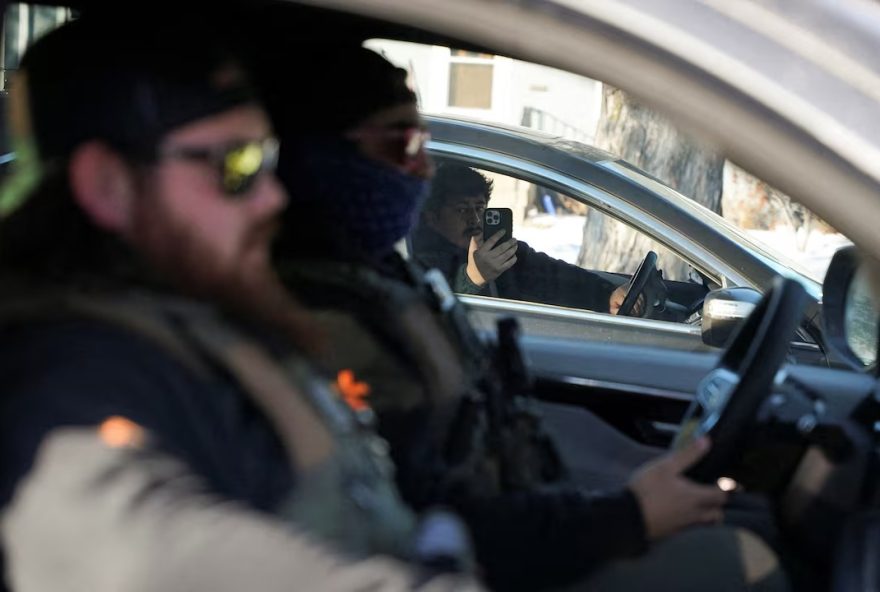 operacao-ice3A-politica-de-recrutamento-em-debate-apos-assassinato-de-civis operacao-ice3A-politica-de-recrutamento-em-debate-apos-assassinato-de-civis