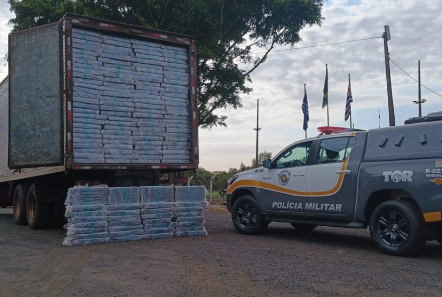 operacao-impacto-apreende-2-toneladas-de-maconha-em-florinea2C-sp