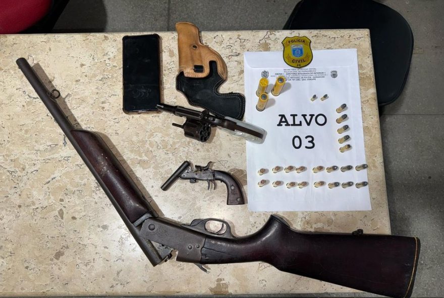 operacao-janus3A-policia-civil-prende-criminosos-e-apreende-armas-no-agreste-de-pernambuco