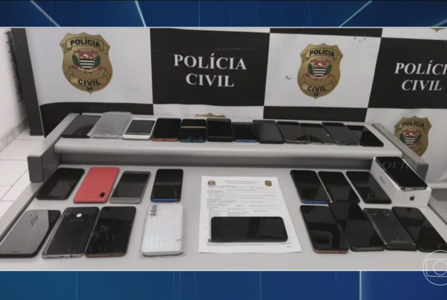 operacao-mobile-strike3A-policia-civil-desmantela-quadrilha-de-receptacao-de-celulares-roubados-em-sp