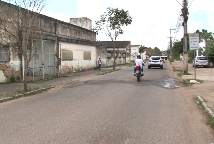 operacao-policial-em-feira-de-santana3A-suspeito-morto-e-10-presos-por-trafico-de-drogas.-acao-conjunta-das-delegacias-combate-crimes-na-cidade