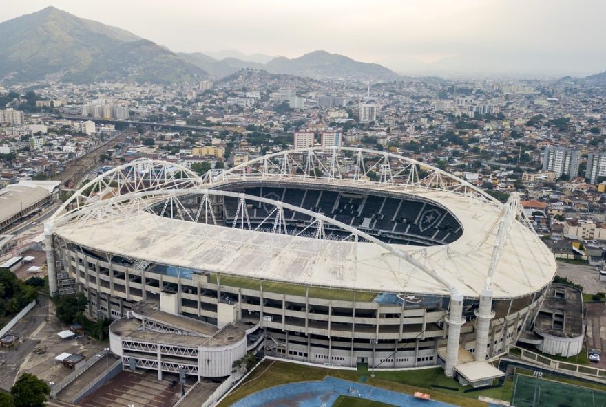 operacao-policial-no-rio-de-janeiro-afeta-treinos-da-base-do-botafogo-de-no-estadio-nilton-santos operacao-policial-no-rio-de-janeiro-afeta-treinos-da-base-do-botafogo-de-no-estadio-nilton-santos