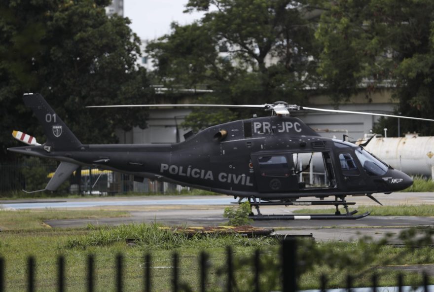 operacoes-policiais-com-helicopteros-no-rj3A-debate-sobre-limites-e-seguranca