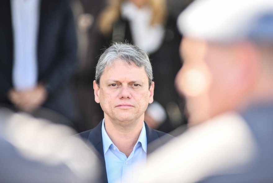 oposicao-busca-apoio-de-tarcisio-para-aprovacao-da-anistia3A-pacto-secreto-entre-bolsonaro-e-governador-em-pauta-para-2026