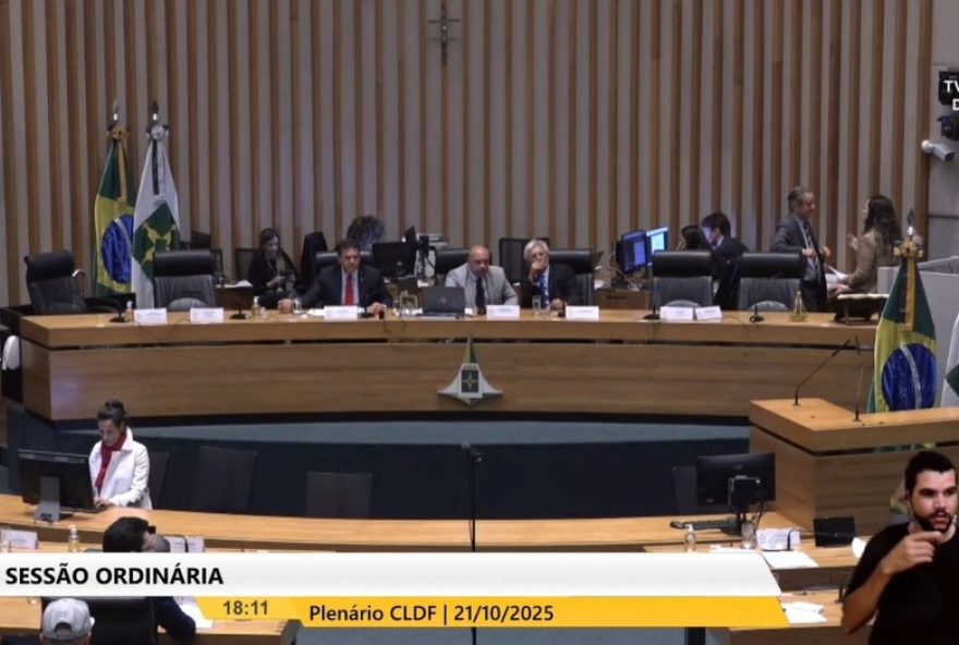oposicao-busca-justica-apos-aprovacao-de-cameras-em-salas-de-aula-no-df3A-aguardando-decisao-de-ibaneis