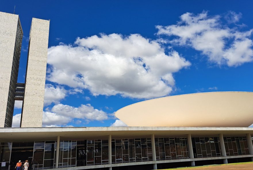 oposicao-chama-de-teatro-julgamento-e-deseja-votar-anistia
