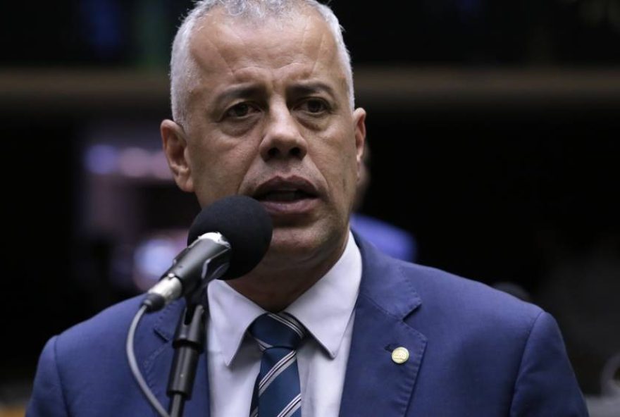 oposicao-critica-flavio-dino-apos-abertura-de-novo-inquerito-contra-bolsonaro