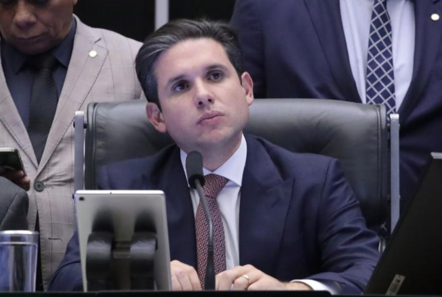 oposicao-na-camara-federal-promete-cobranca-implacavel-a-hugo-motta oposicao-na-camara-federal-promete-cobranca-implacavel-a-hugo-motta