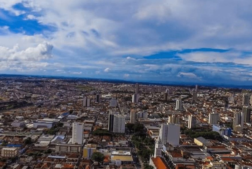 orcamento-de-franca-20263A-repasses-externos2C-obras-e-gastos-com-camara