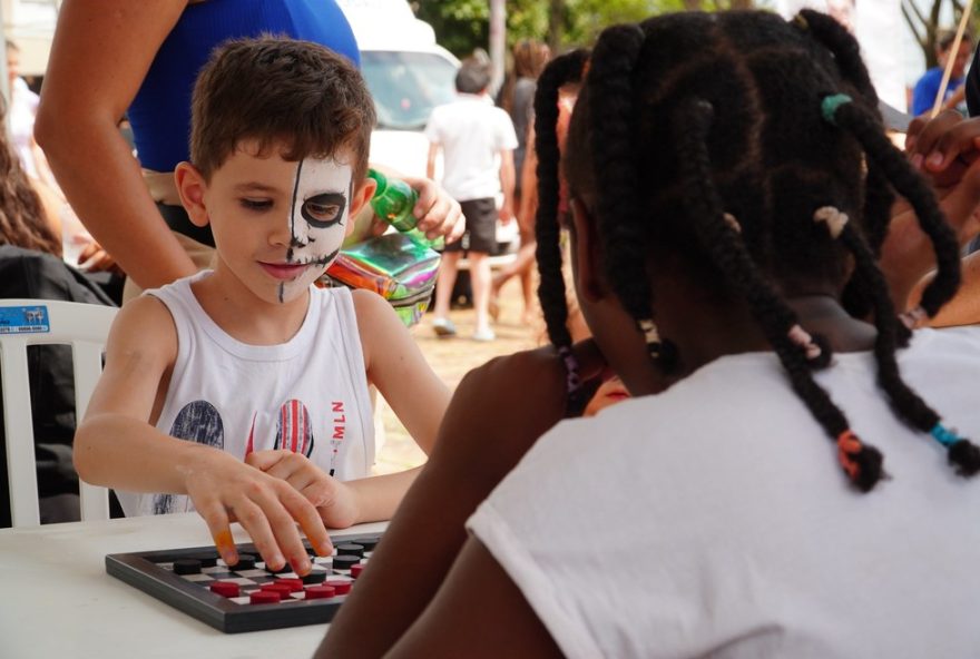 origem-e-significado-do-dia-das-criancas-no-brasil3A-por-que-e-celebrado-em-12-de-outubro