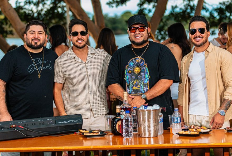 os-baroes-da-pisadinha-e-iguinho-26-lulinha-em-parceria-com-sorriso-maroto3A-o-album-22e-assim-que-o-povo-gosta22-une-estilos-e-promete-conquistar-fas-de-musica-brasileira os-baroes-da-pisadinha-e-iguinho-26-lulinha-em-parceria-com-sorriso-maroto3A-o-album-22e-assim-que-o-povo-gosta22-une-estilos-e-promete-conquistar-fas-de-musica-brasileira