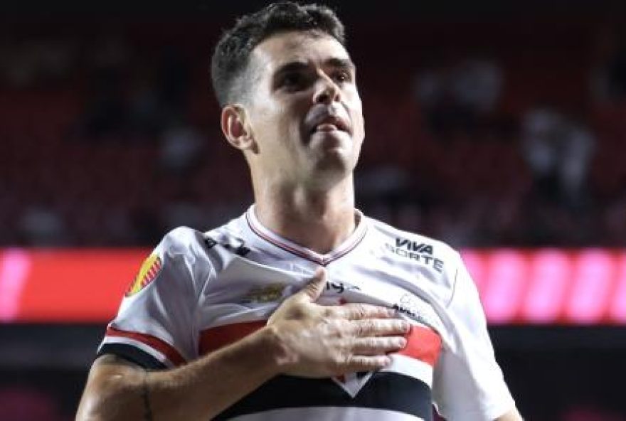 oscar-anuncia-sua-aposentadoria-e-clube-aguarda-negociacoes-para-rescisao-do-contrato oscar-anuncia-sua-aposentadoria-e-clube-aguarda-negociacoes-para-rescisao-do-contrato