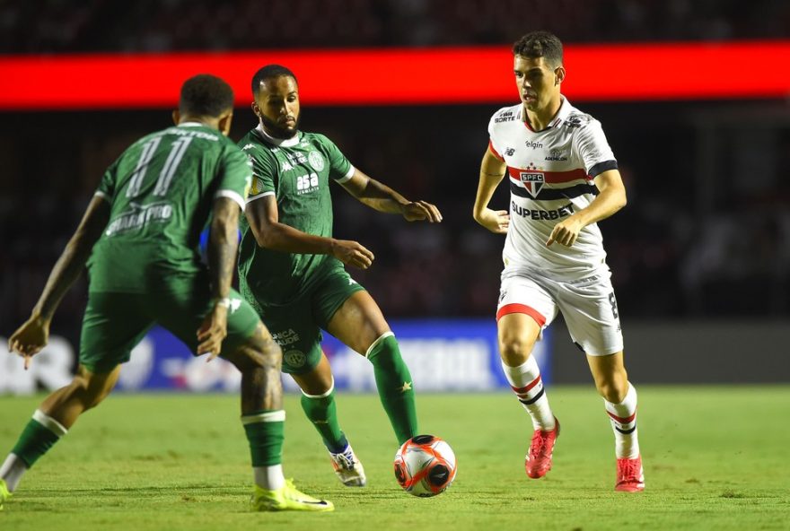 oscar-retorna-ao-morumbi-e-destaca-forca-do-sao-paulo-em-vitoria-no-paulistao-2025