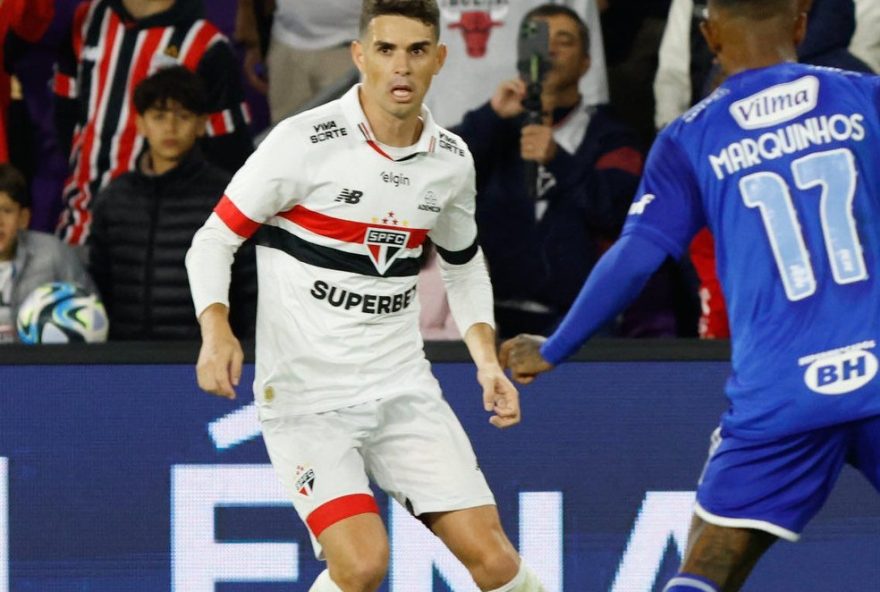 oscar-volta-ao-sao-paulo3A-dupla-aguarda-ansiosa-por-encontro-no-campo