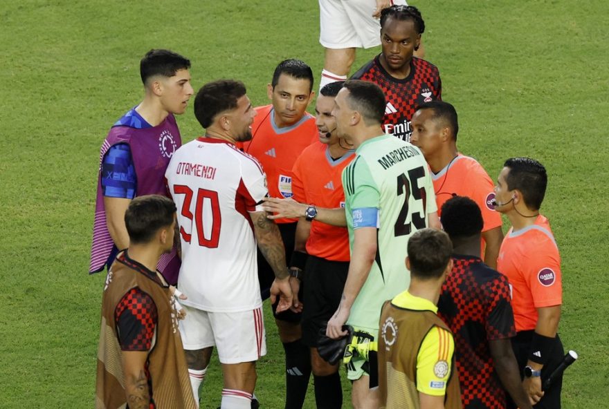 otamendi-provoca-boca-juniors-na-copa-do-mundo-de-clubes3A-confira-os-melhores-momentos-do-empate-por-2-a-2-2025
