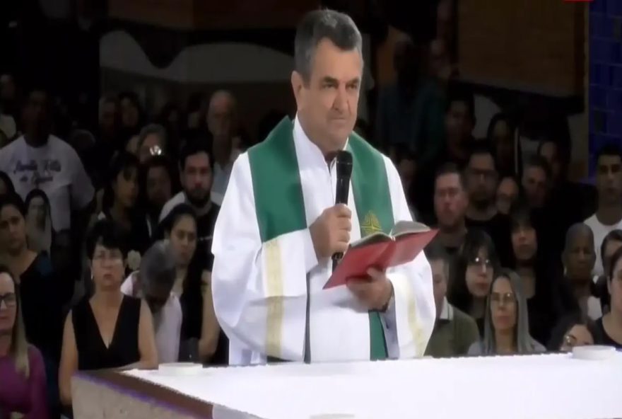 padre-critica-marcha-de-nikolas-ferreira-em-missa3A-22quer-o-poder22 padre-critica-marcha-de-nikolas-ferreira-em-missa3A-22quer-o-poder22