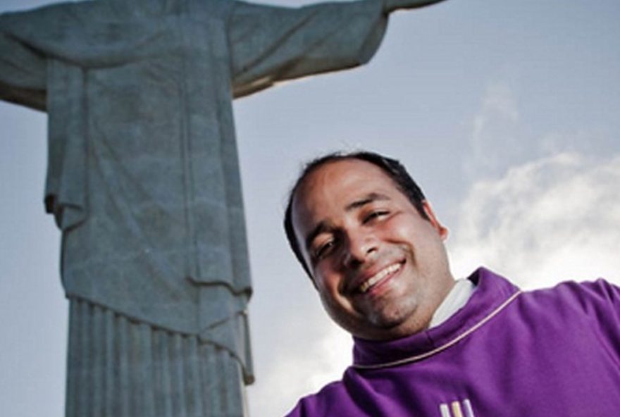 padre-omar2C-reitor-do-santuario-cristo-redentor2C-sofre-acidente-na-venezuela3A-estado-de-saude-e-estavel.-conheca-sua-missao-de-promocao-da-cultura-religiosa-e-turismo