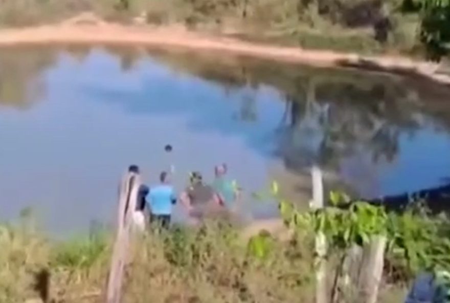 pai-e-filho-encontrados-mortos-em-lagoa-de-senador-alexandre-costa3A-policia-investiga-ligacao-entre-as-mortes-no-maranhao
