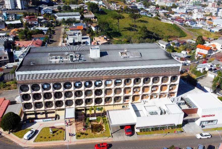 pais-de-bebe-vitima-de-maus-tratos-em-sc-se-tornam-reus3A-crianca-hospitalizada-com-lesoes-chocantes-caso-em-cacador