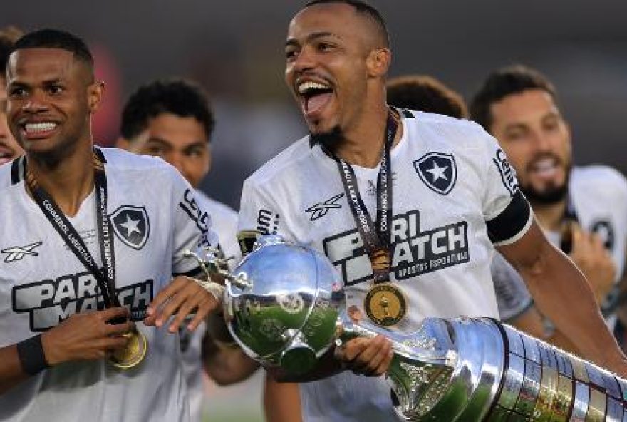 palmeiras-busca-jogadores-campeoes-para-reforcar-setor-instavel-em-2025 palmeiras-busca-jogadores-campeoes-para-reforcar-setor-instavel-em-2025