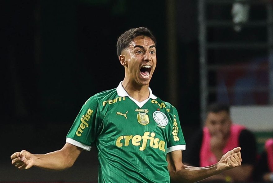 palmeiras-e-manchester-city-acertam-venda-recorde-de-vitor-reis