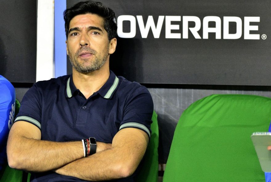 palmeiras-empata-com-universidad-mas-avanca-na-libertadores.-abel-ferreira-prepara-equipe-para-enfrentar-river-plate.-confira