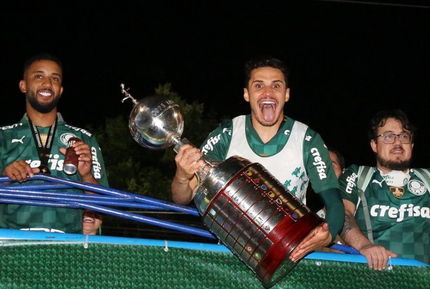 palmeiras-empresta-raphael-veiga-ao-america-do-mexico3A-detalhes-e-despedida-do-jogador palmeiras-empresta-raphael-veiga-ao-america-do-mexico3A-detalhes-e-despedida-do-jogador