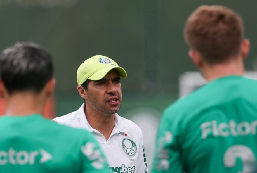palmeiras-faz-treino-posicional-com-mudancas-para-enfrentar-o-flamengo3A-escalacao-e-desfalques