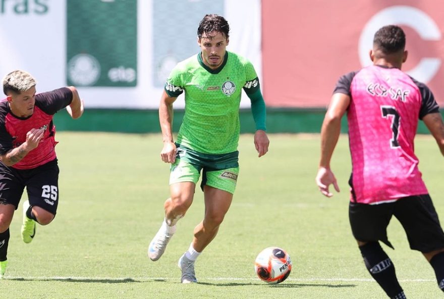 palmeiras-goleia-em-jogo-treino-e-anibal-moreno-celebra-renovacao-contratual