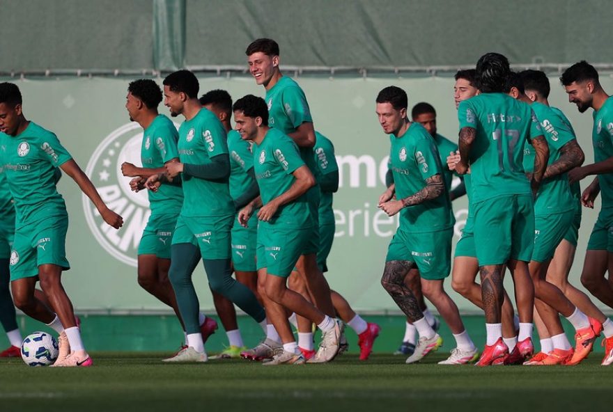 palmeiras-se-prepara-para-confronto-contra-o-bragantino-com-retornos-importantes-e-lideranca-no-brasileirao