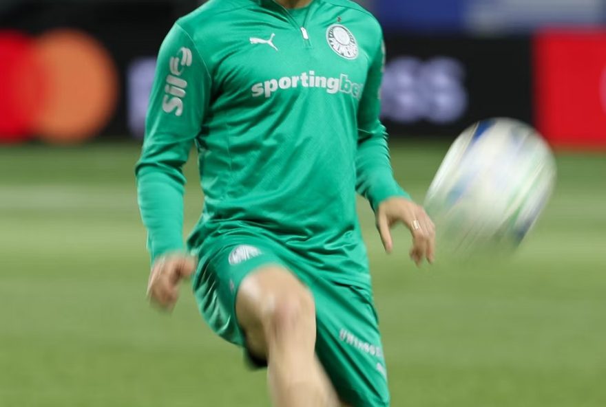 palmeiras-treina-no-allianz-parque-com-giay-de-titular-para-jogo-contra-o-river-plate
