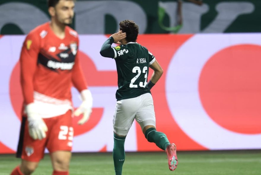 palmeiras-vence-sao-paulo-e-avanca-a-final-do-paulistao-com-penalti-polemico