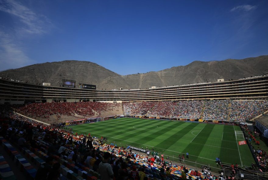 palmeiras-x-flamengo3A-confronto-adiado-em-lima-devido-ao-transito