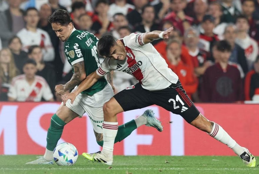 palmeiras3A-khellven-sofre-lesao-durante-jogo-da-libertadores-e-preocupa-torcida
