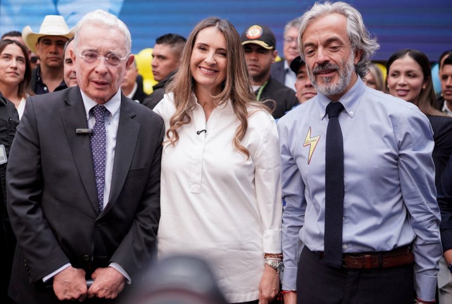 paloma-valencia-inicia-campanha-presidencial-na-colombia-com-alvaro-uribe2C-enquanto-ivan-cepeda-se-encontra-com-lula-da-silva-em-brasilia paloma-valencia-inicia-campanha-presidencial-na-colombia-com-alvaro-uribe2C-enquanto-ivan-cepeda-se-encontra-com-lula-da-silva-em-brasilia