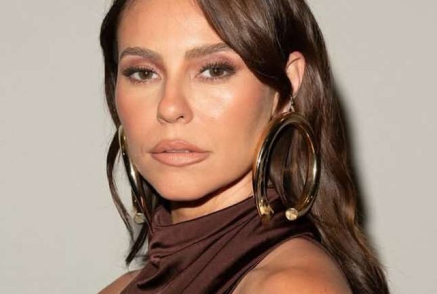 paolla-oliveira-surpreende-ao-adotar-cabelo-ruivo-aos-43-anos3A-22energia-de-aries22-web-elogia-nova-fase-de-luana-piovani-aos-49-anos paolla-oliveira-surpreende-ao-adotar-cabelo-ruivo-aos-43-anos3A-22energia-de-aries22-web-elogia-nova-fase-de-luana-piovani-aos-49-anos