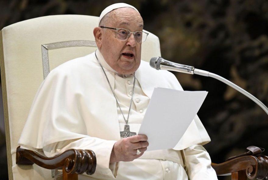 papa-francisco-apresenta-melhora-gradual-em-seu-estado-de-saude3A-noticias-positivas-trazem-esperanca-para-fieis