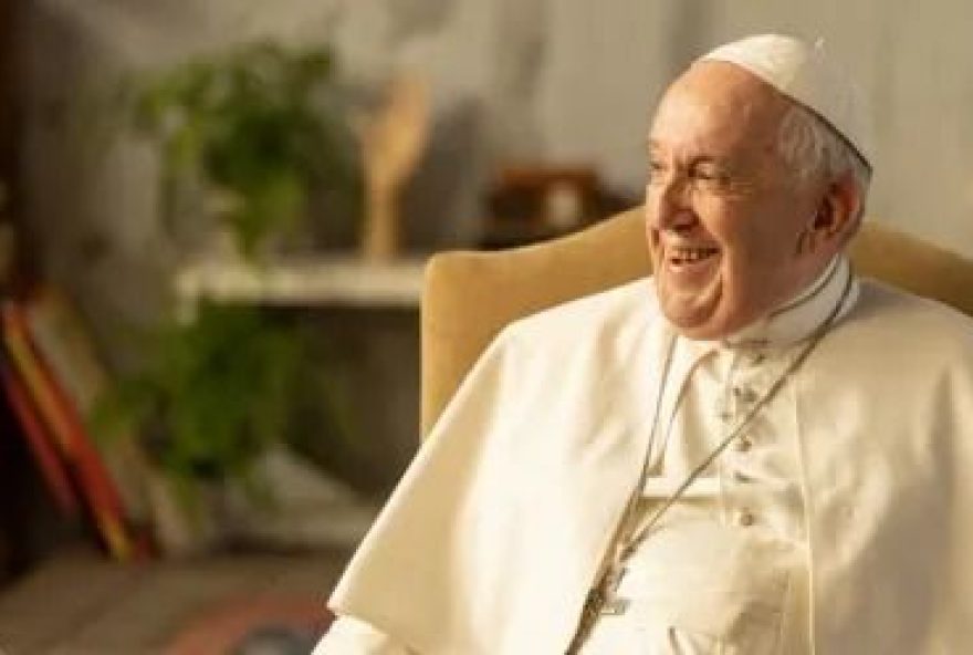 papa-francisco3A-por-que-ele-nao-recebe-salario-e-como-se-sustenta3F-saiba-mais