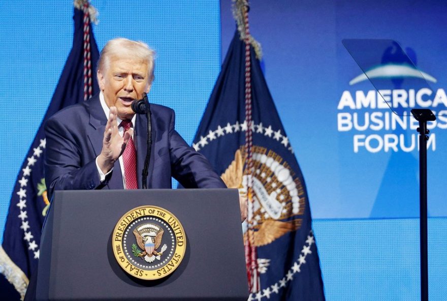 para-responde-critica-de-trump-sobre-avenida-florestal-na-cop-303A-melhor-agir-do-que-postar para-responde-critica-de-trump-sobre-avenida-florestal-na-cop-303A-melhor-agir-do-que-postar