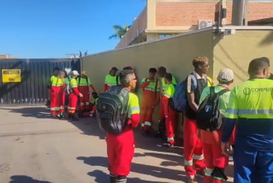 paralisacao-de-coletores-afeta-coleta-de-lixo-em-indaiatuba3A-funcionarios-pedem-melhorias paralisacao-de-coletores-afeta-coleta-de-lixo-em-indaiatuba3A-funcionarios-pedem-melhorias